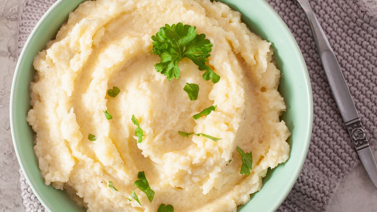 Puree z kalafiora z parmezanem ma delikatnie orzechowy smak