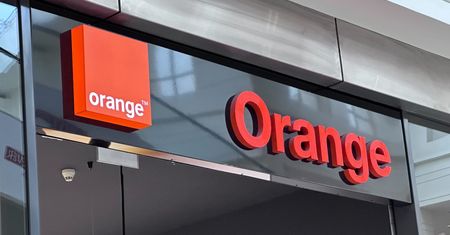 Orange nie rozdaje iPhone'ów. Uwaga na "ankietę"