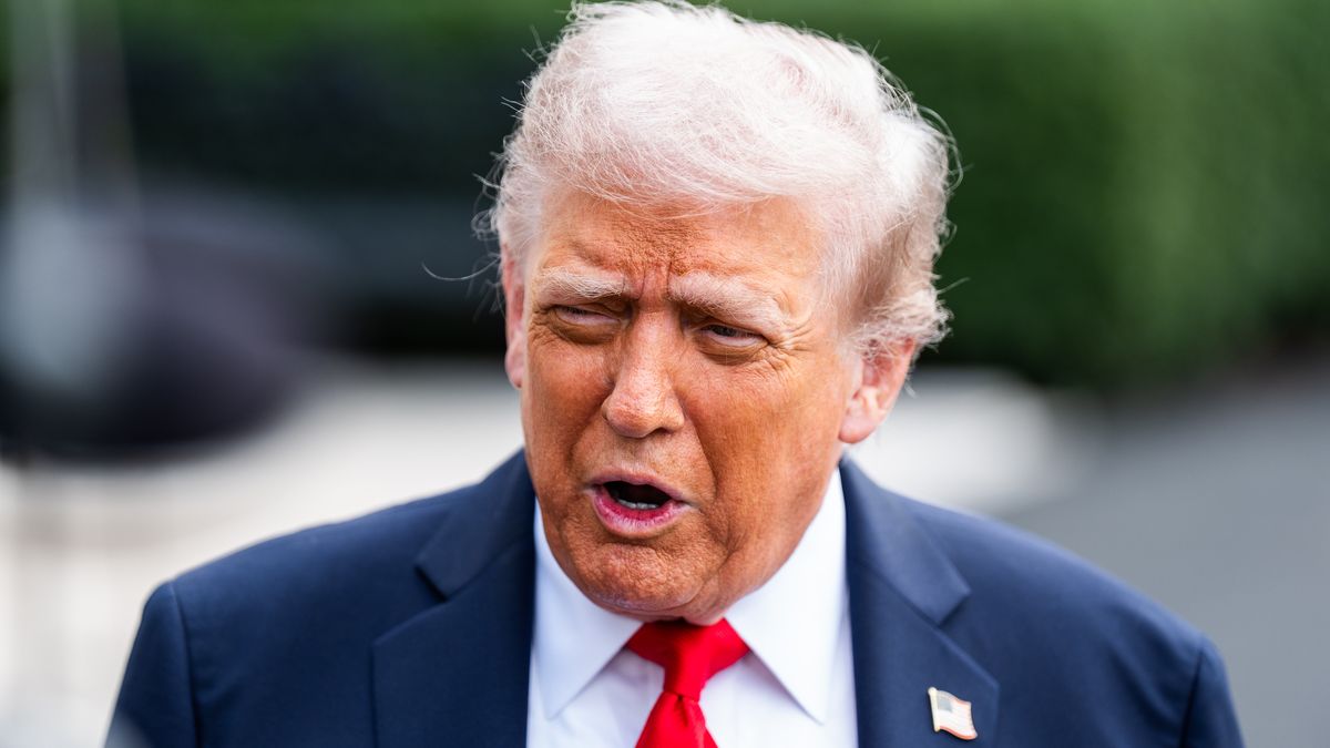 WASHINGTON, DC  September 16: US President Donald Trump speaks with the press on the South Lawn of the White House on Tuesday September 16, 2025. President Trump and First Lady Melania Trump will travel to the United Kingdom. (Photo by Demetrius Freeman/The Washington Post via Getty Images)