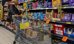 Popularne batoniki wycofane. Wykryto fragmenty plastiku