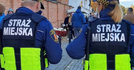 Płacą 7200 zł brutto na start. Zostało 70 wakatów