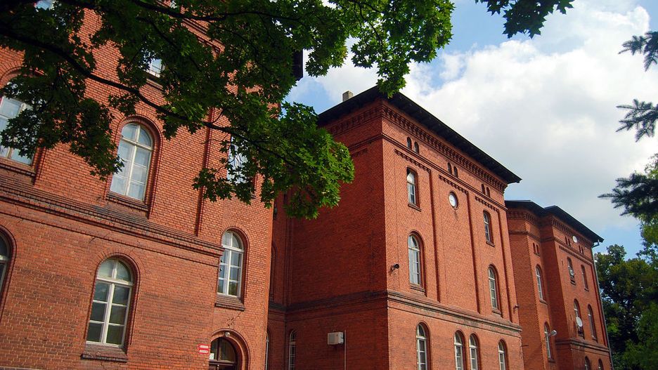 Gniezno, Dziekanka  