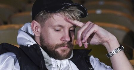 Fani wspierają Sebastiana Fabijańskiego: "Głowa do góry. Syf zaraz przycichnie, a syn zawsze będzie cię potrzebować"
