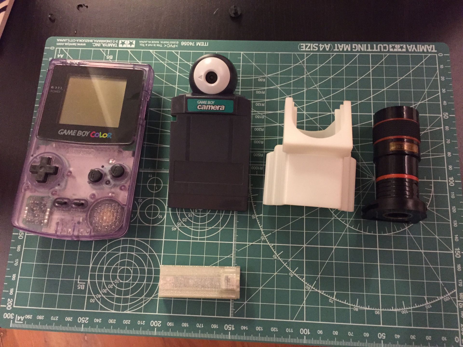 Game Boy, obiektyw do smartfona i Formuła 1. To dopiero kreatywność! 4