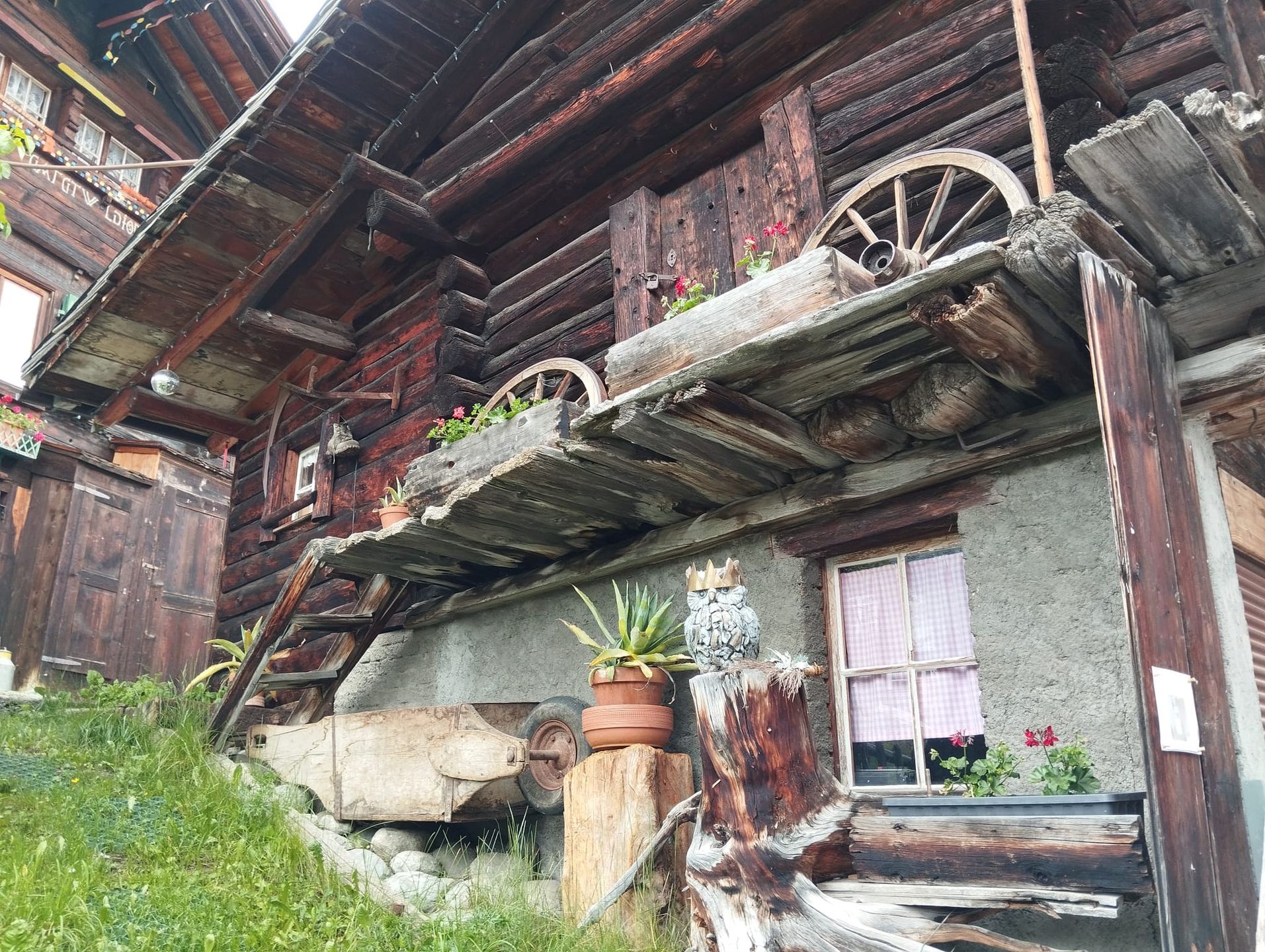 Spacerując po Mürren można natknąć się na wiele urzekającyh szczegółów