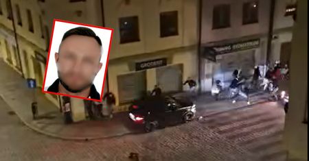 Taranował samochodem ludzi na chodniku. Został złapany