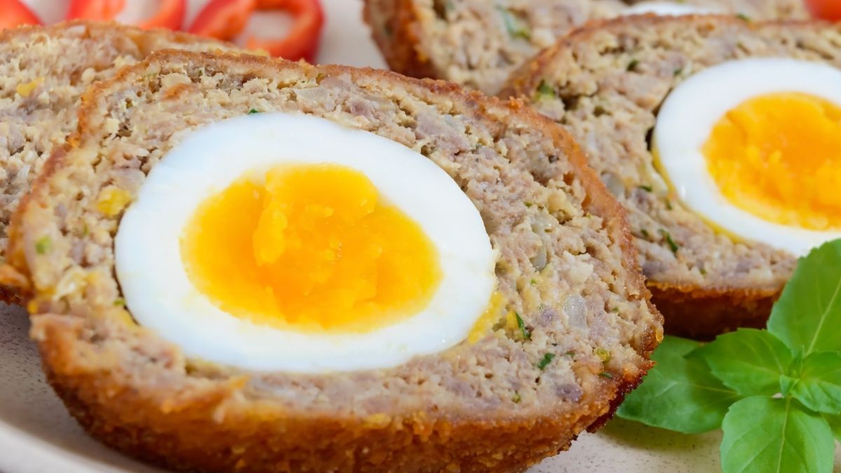 Kotlety mielone z jajkiem