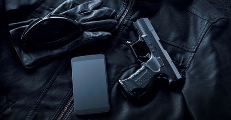 Czy policja może zajrzeć nam do telefonu? Prawnik odpowiada