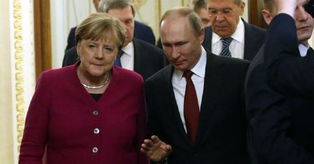 Rosyjscy hakerzy przejęli maile Angeli Merkel