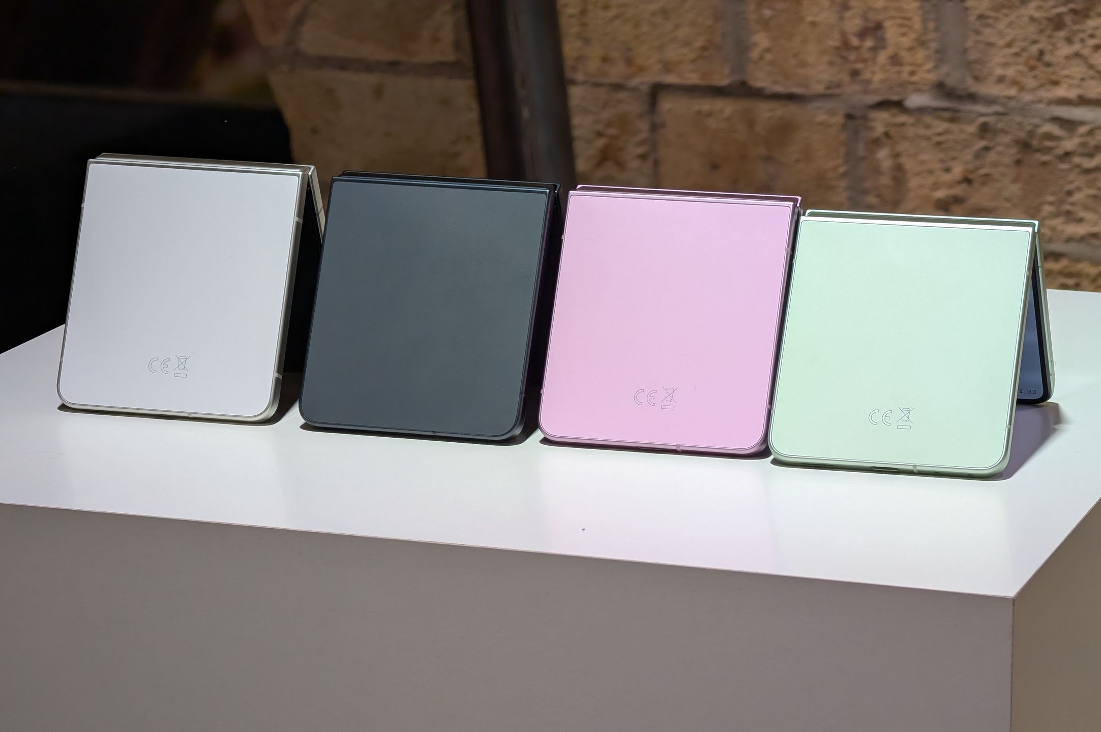 Galaxy Z Flip 8