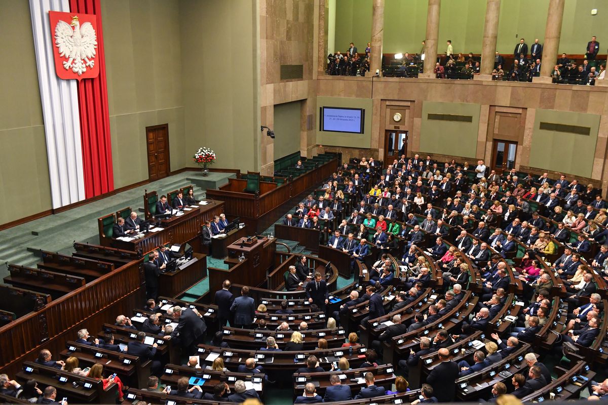 sejm, tłit, in vitro, lewica, prawo i sprawiedliwość Pierwsza ustawa, którą zajmie się Sejm. Prawo do szczęścia