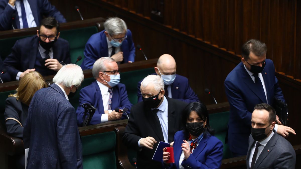 Budżet 2022. Po drugim czytaniu w Sejmie projekt wraca do komisji 