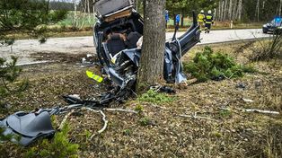 Zalesie: Groźny wypadek 22‑latka. Policja czeka na wyniki badań krwi