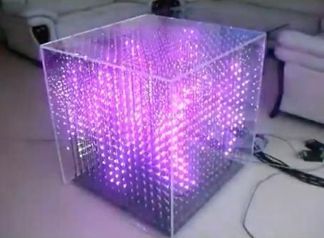 Niesamowity sześcian z diod LED [wideo]