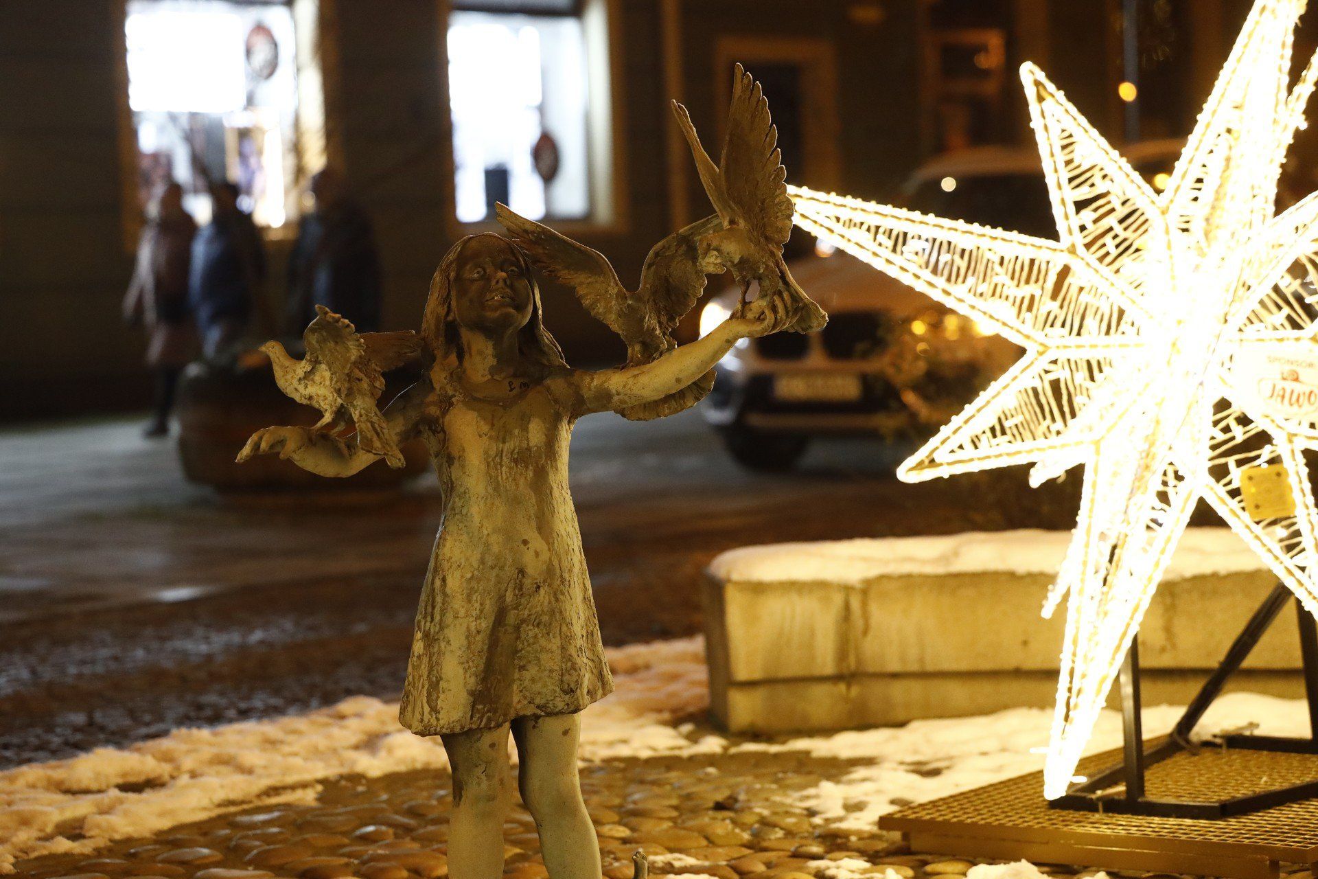 Świąteczna Częstochowa po zmroku