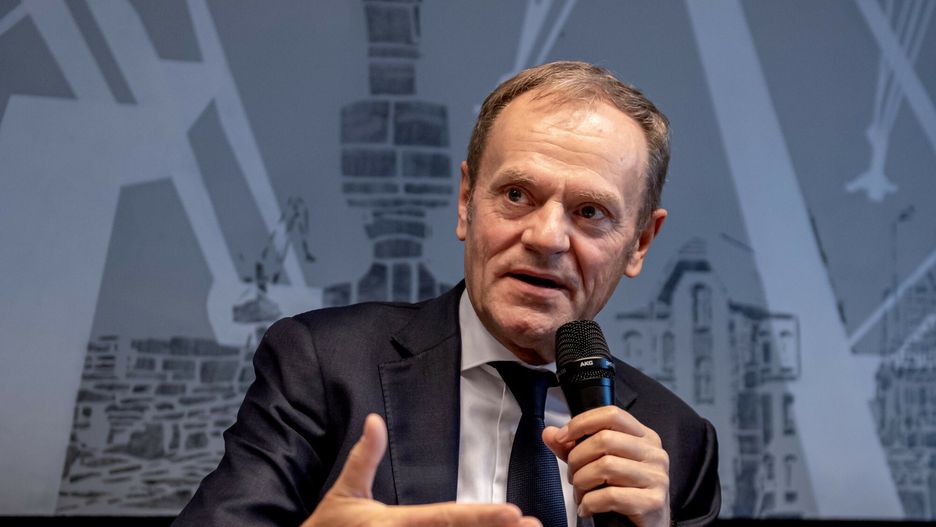 Konferencja prasowa ZNP z udzia?em Donalda TuskaFot. Piotr Hukalo/East News, Gdansk 08.11.2021 Konferencja prasowa po posiedzeniu Zwiazku Nauczycielstwa Polskiego z udzialem Donalda Tuska
N/z: Donald TuskPiotr Hukalo