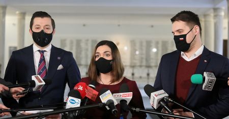 Porozumienie się pomyliło. "Posłowie omyłkowo zagłosowali za"