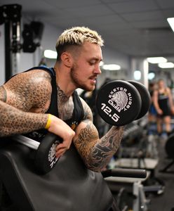 "Nie przyjdę do pracy na 8, bo mam siłownię". W sieci zawrzało