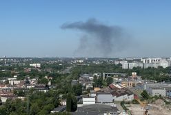 "Wygląda na podpalenie". Kolejny pożar, kłęby dymu widoczne z daleka