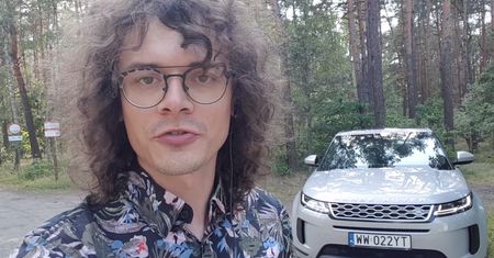 Niezwykłe wnętrze Range Rovera. Ma 3 ekrany i aktywne przyciski