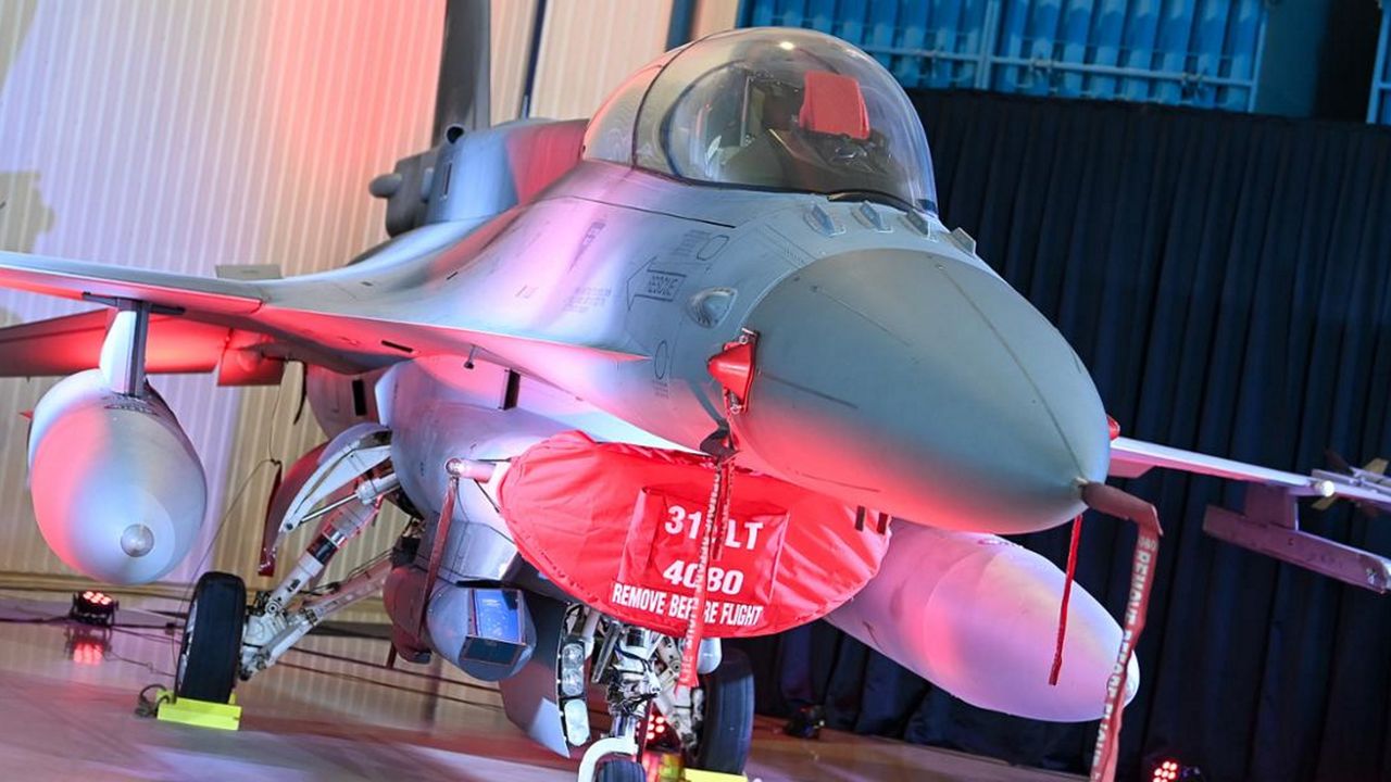 Katastrofa lotnicza w Radomiu. Relacja świadka: "Nagle usłyszeliśmy huk"