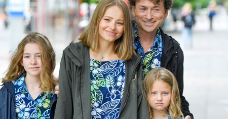 Córka Rubika sprząta w takich butach. Pospadacie z krzeseł