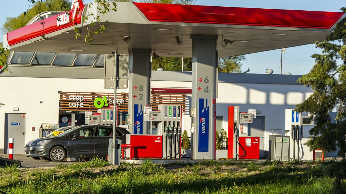 Polacy oczekują, że rząd wpłynie na to, by ceny paliw spadły