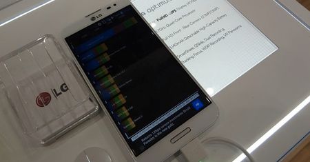LG Optimus G Pro - szkoda, że trzeba uzbroić się w cierpliwość [hands-on]