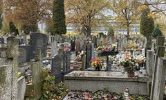 Nowy trend na Wszystkich Świętych. Widać na cmentarzach, że jest coraz silniejszy