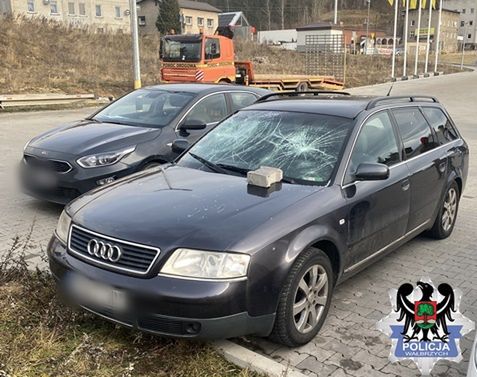 Audi zniszczone przez wandala