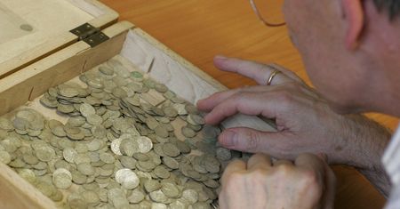 Nieoczekiwany skarb. Odkrycie podczas sprzątania rzeczy po zmarłym kolekcjonerze