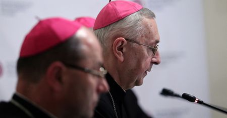 Kościół wysyła zaproszenia do ofiar księży. Rozmowy ws. nadużyć seksualnych