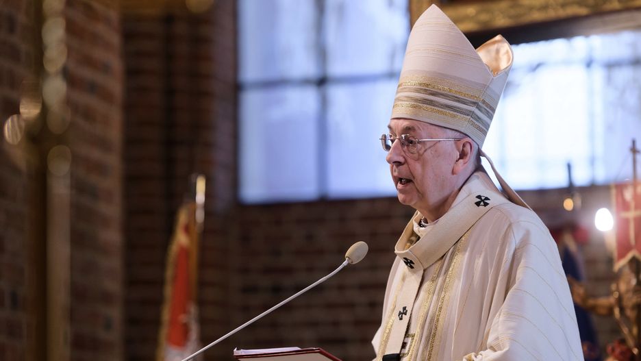 Abp Stanisław Gądecki zareagował na oskarżenia kierowanie w stronę Jana Pawła II