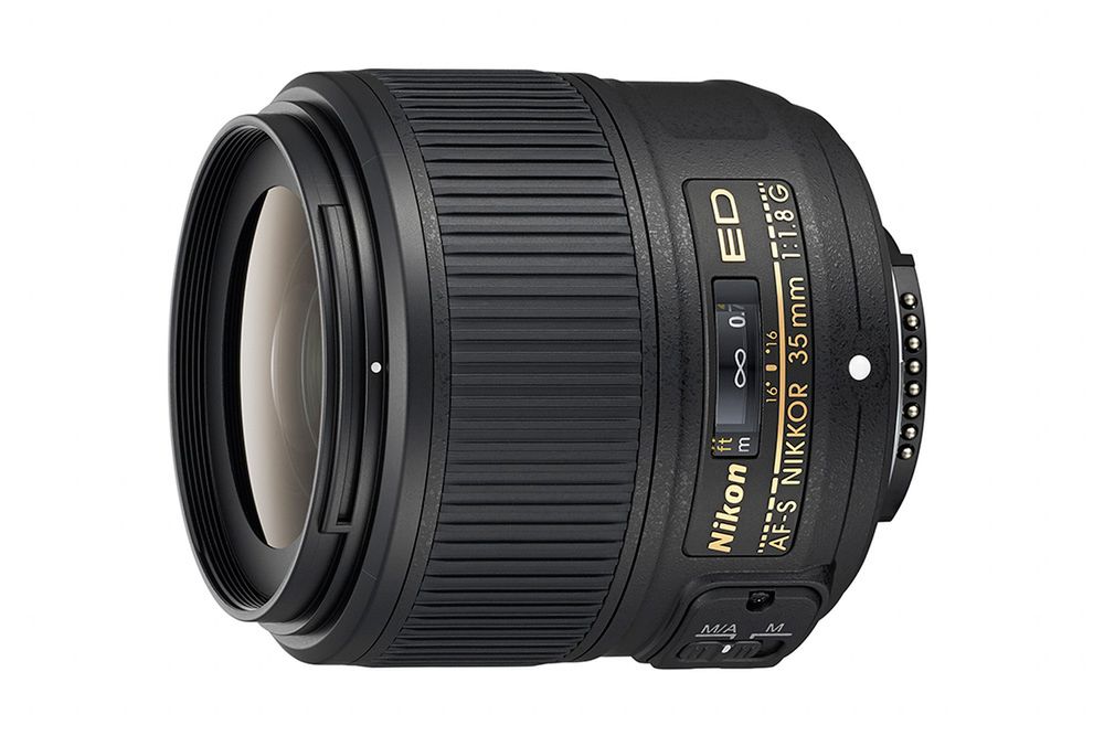 Nikon D3300 z matrycą 24 Mpix bez filtra dolnoprzepustowego i nowe obiektywy 17