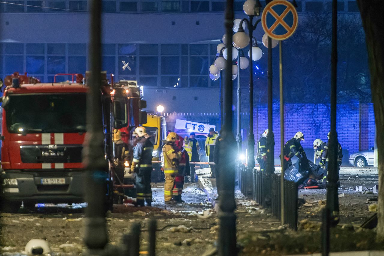 Russia unleashes deadly drone assault on Kyiv, residents urged to seek shelter