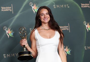 Shailene Woodley z pierwszą statuetką Emmy. Zachwyciła na czerwonym dywanie