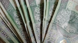 Kolejna seniorka z regionu tarnowskiego wpadła w sidła oszustów. Teściowa chciała pomóc synowej i straciła 350 tysięcy złotych!