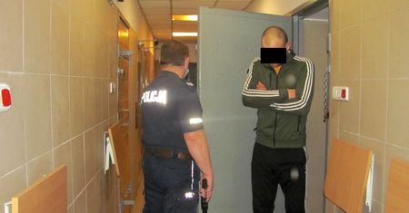 "Kurier" przewoził nielegalnie 7 imigrantów. Policja w akcji