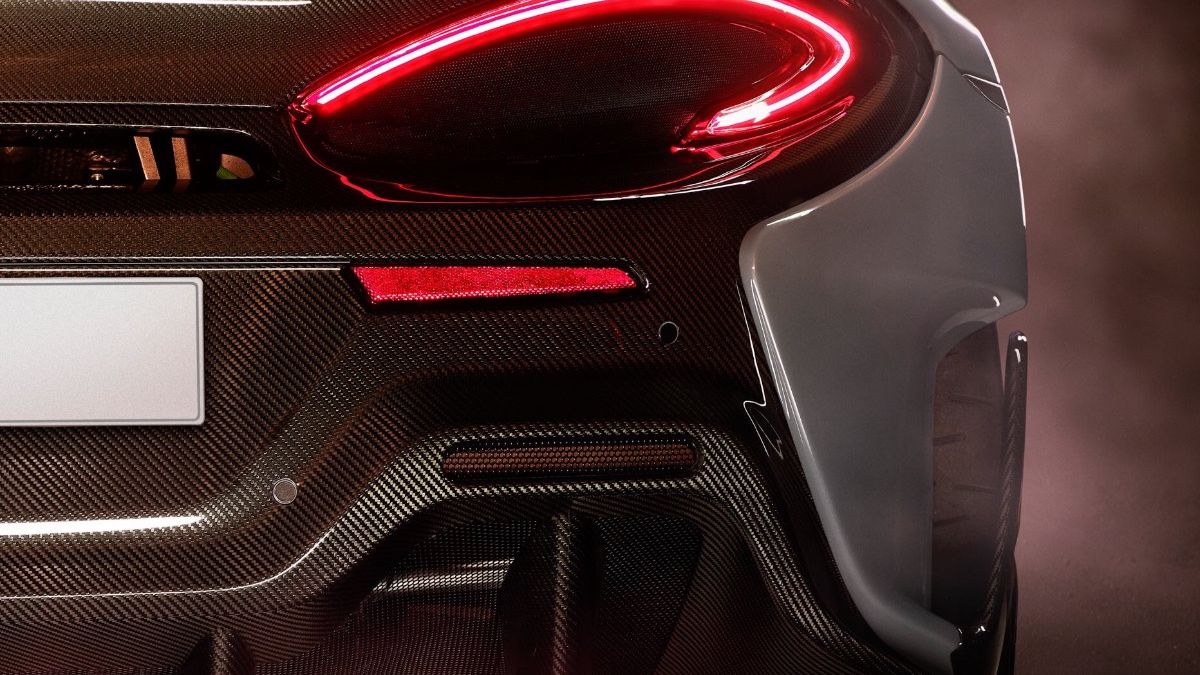 Charakterystyczne światła serii 570 to znak rozpoznawczy najtańszych McLarenów.