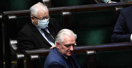 Wybory 2020. Sejm pracował nad projektem PiS, ustawa została uchwalona