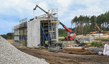 Takie są postępy na budowie drogi S10 w Kujawsko-Pomorskiem. Powstaną budki lęgowe dla ptaków