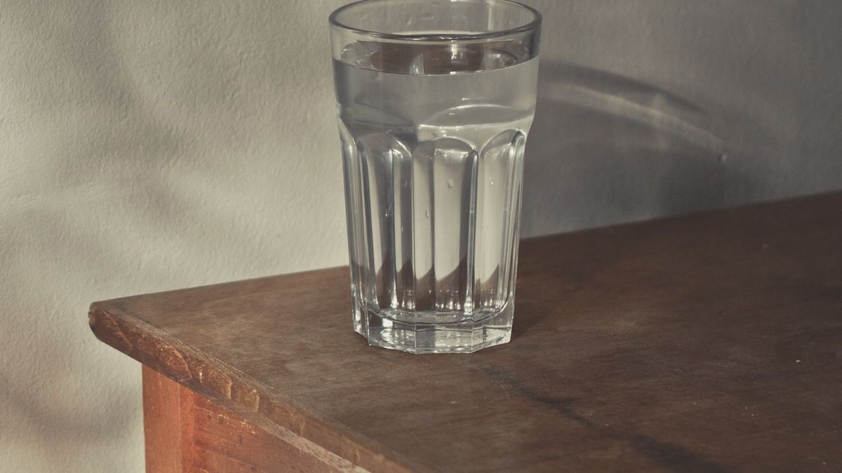 Wypij wodę z takim dodatkiem z samego rana