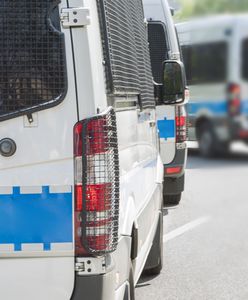 Zderzenie w kolumnie. Incydent z busami policji