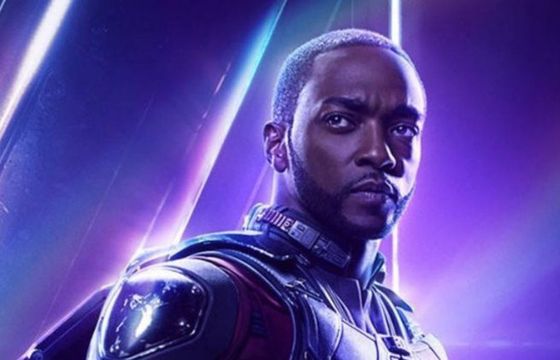 Anthony Mackie i Jamie Dornan w filmie "Synchronic". Sanitariusze z Nowego Orleanu