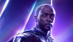 Anthony Mackie i Jamie Dornan w filmie "Synchronic". Sanitariusze z Nowego Orleanu