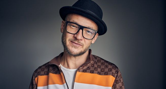 Bartek Prokopowicz reprezentowany przez Papaya Films