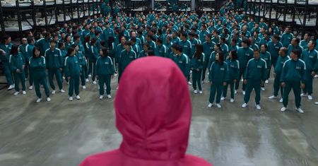 To numer jeden w Polsce. Netflix usuwa część scen. Powód zaskakuje
