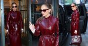 Skromna Jennifer Lopez paraduje po Nowym Jorku w stylizacji za ĆWIERĆ MILIONA ZŁOTYCH. Powiało luksusem? (ZDJĘCIA)
