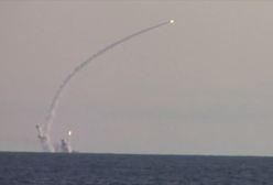 Rosja uderza z morza w magazyny broni NATO. Do sieci trafiło nagranie z ataku