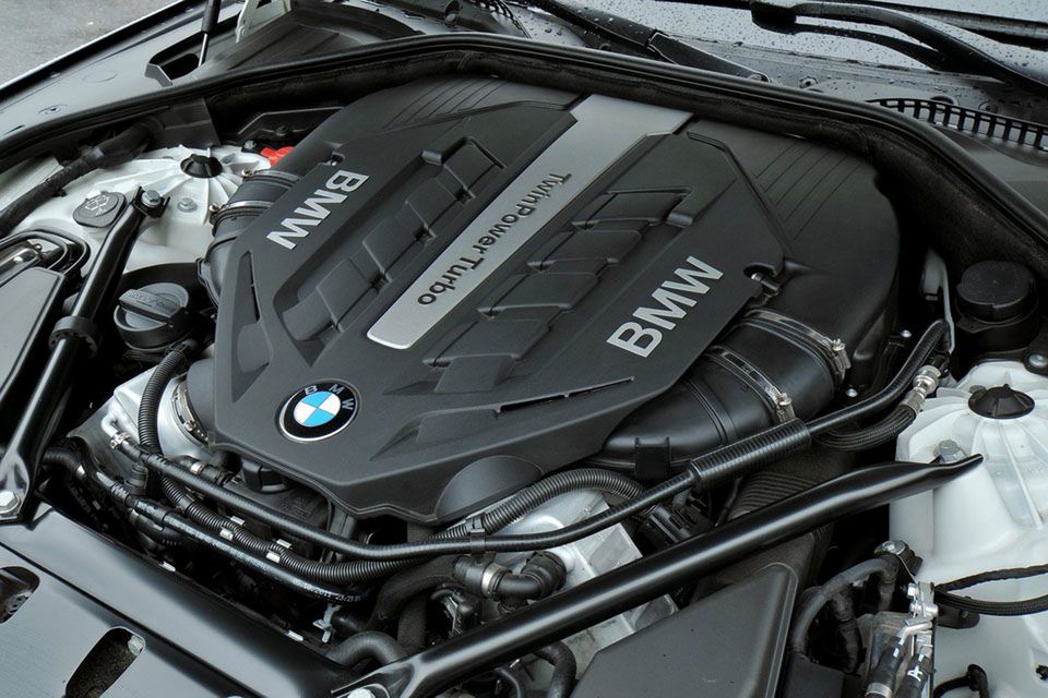 BMW serii 7 na rok 2013 - megagaleria niemieckiego okrętu flagowego 55